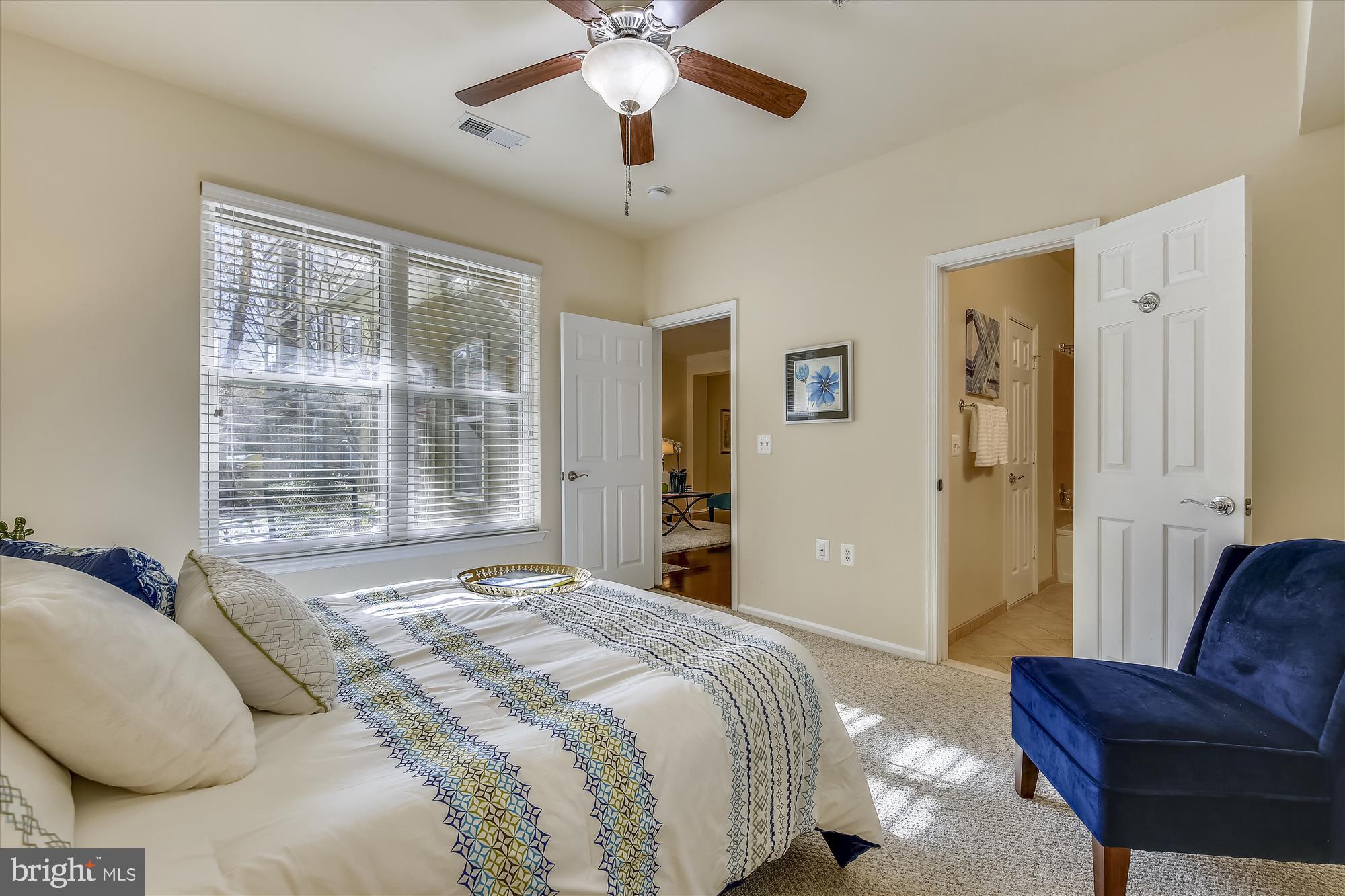 11800 Old Georgetown Road, Unit 1225 North Bethesda, MD 20852 - Photo 16 of 68 ENSUITE MASTER WITH CEILING FAN & WALK-IN