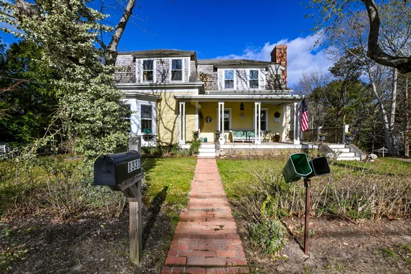 $1,795,000 | 1331 Main Street, Cotuit, MA 02635