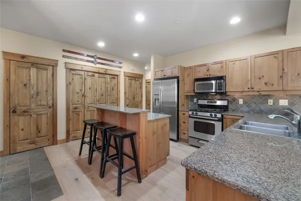 $975,000 | 14 Arabella Drive, Unit 6516, Keystone, CO 80435