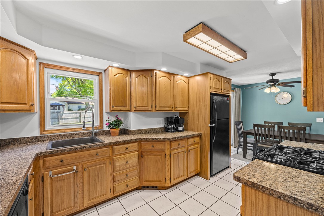 390 Dellwood Road Greece, NY 14616 - Photo 11 of 50