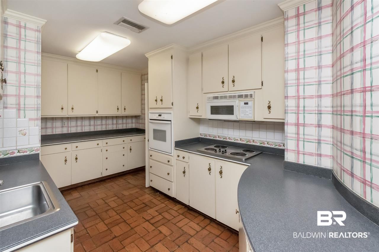 4511 Kingsway Drive Mobile, AL 36608 - Photo 7 of 28