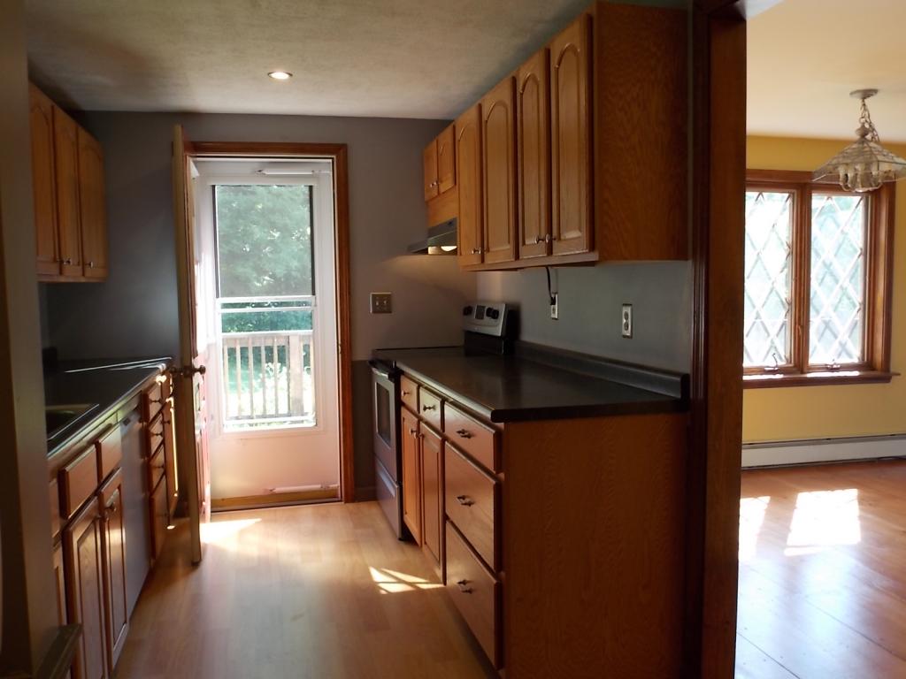 2736 Old County Road Waterford, VT 05819 - Photo 3 of 33