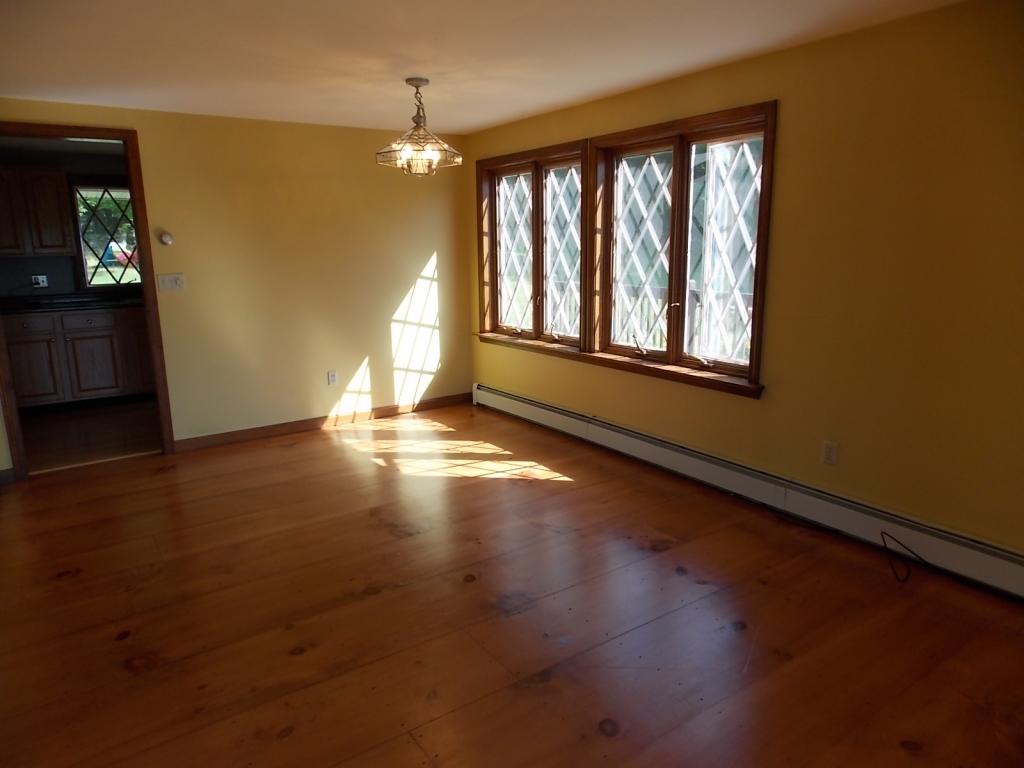 2736 Old County Road Waterford, VT 05819 - Photo 6 of 33