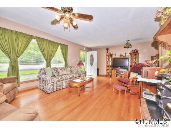 4363 Pigeon Road Waynesville, NC 28786 - Photo 12 of 23 Gallery Image 12