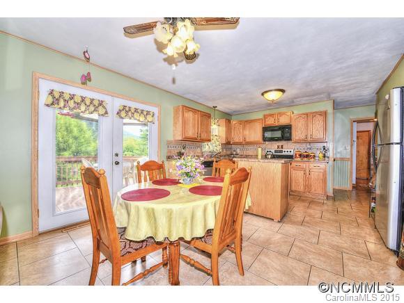 4363 Pigeon Road Waynesville, NC 28786 - Photo 10 of 23 Gallery Image 10