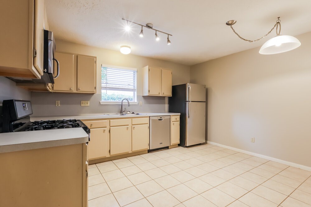 28807 Binefield Street Spring, TX 77386 - Photo 6 of 16