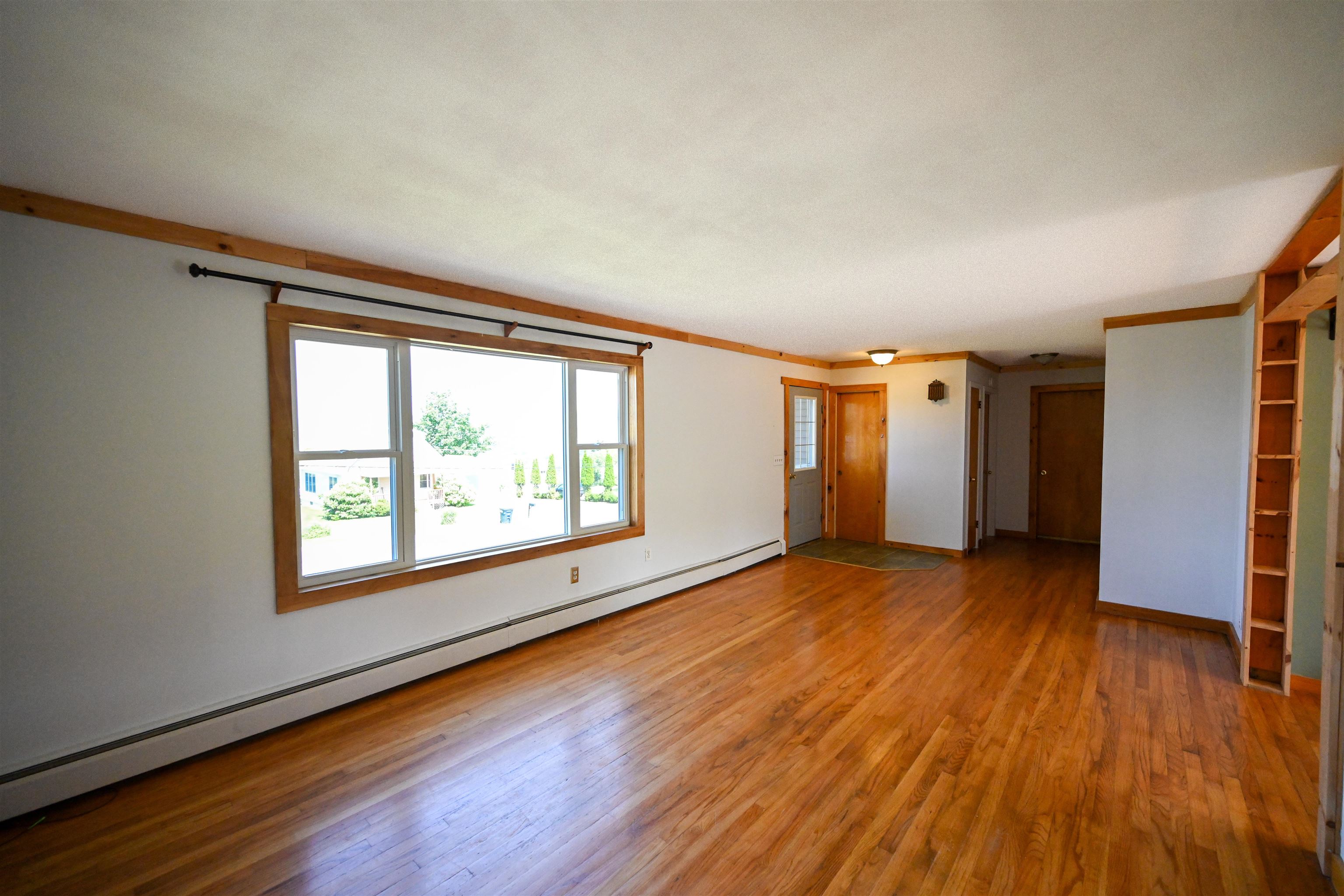 44 Bailey Street Barre, VT 05641 - Photo 9 of 39