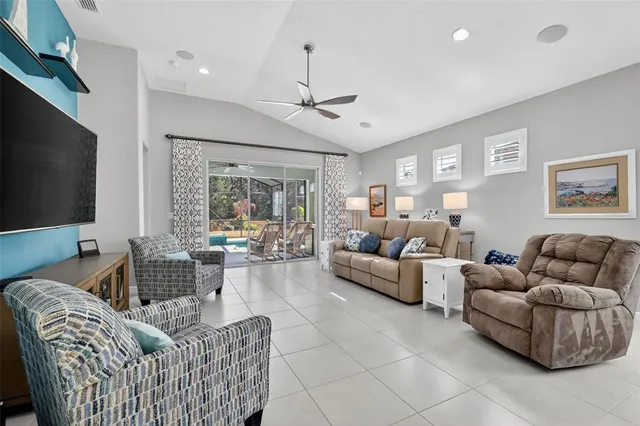 $525,000 | 8460 Bridgeport Bay Circle, Mount Dora, FL 32757