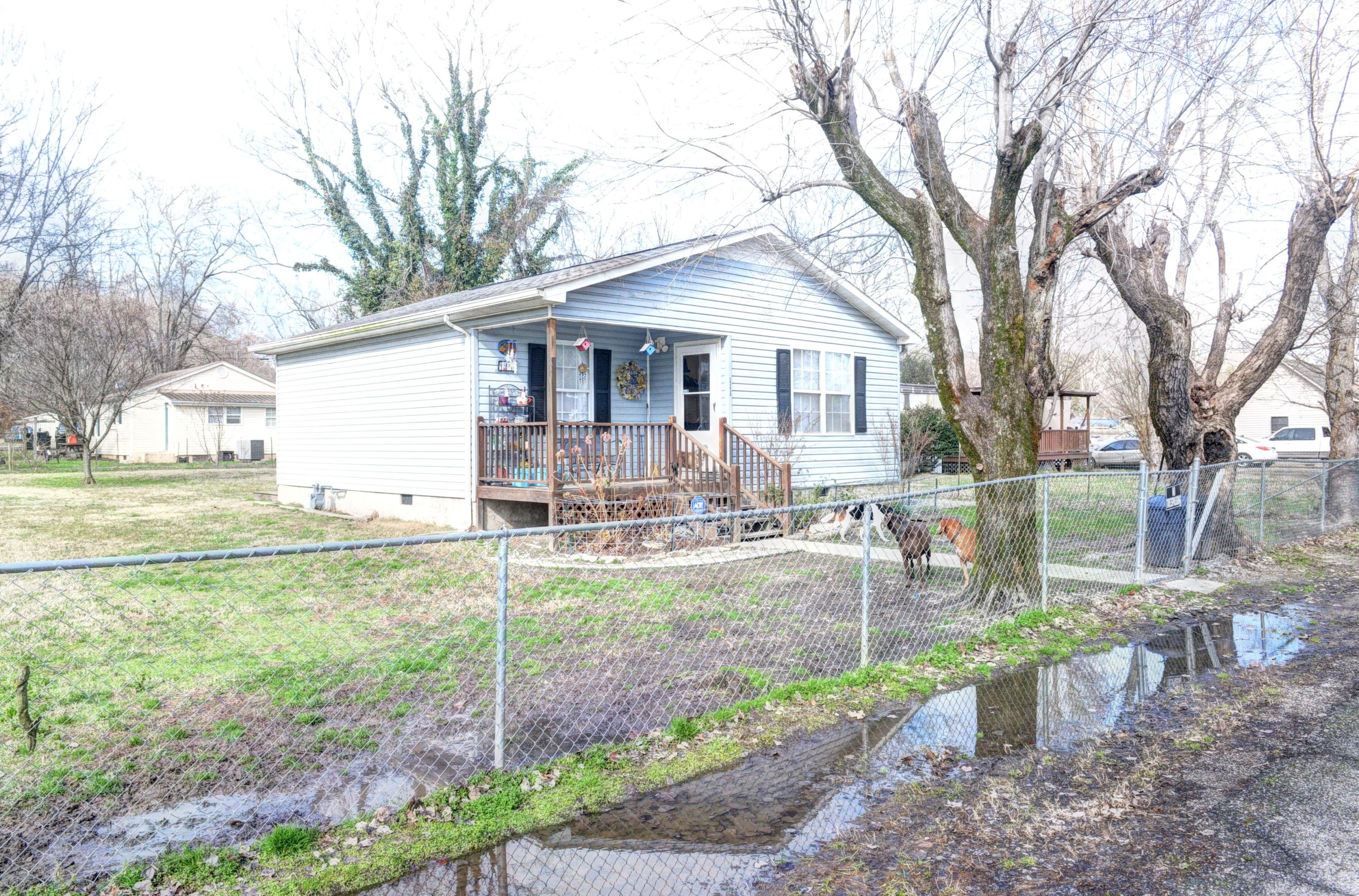 111 Williams Street Spring City, TN 37381 - Photo 2 of 17 2-111 Williams St Front Ext