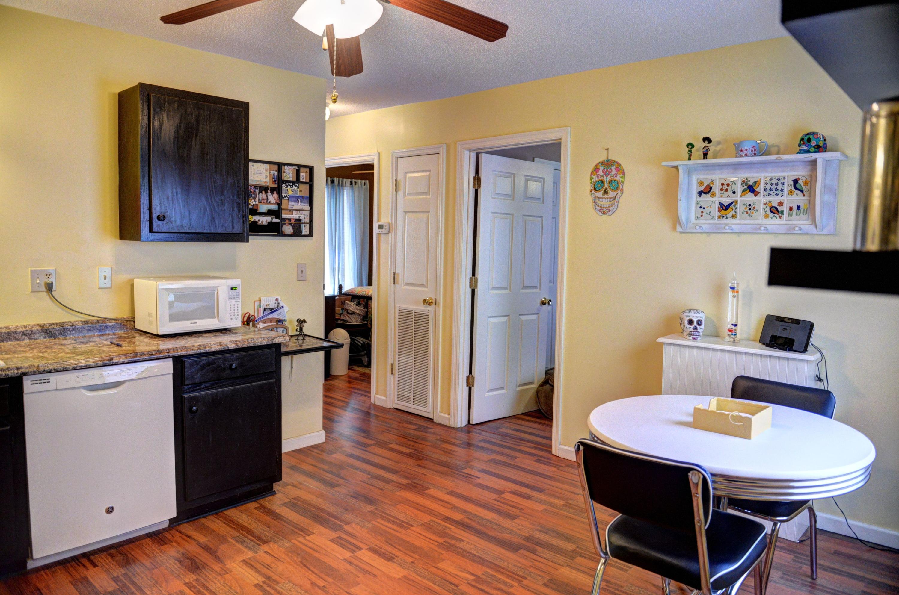 111 Williams Street Spring City, TN 37381 - Photo 7 of 17 10-111 Williams St Kitchen 4
