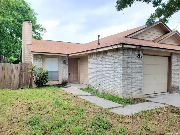 $1,150 | 5717 Lochmoor, San Antonio, TX 78244