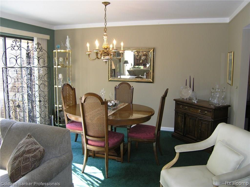 1884 Christy Court Rochester, MI 48309 - Photo 6 of 29 Formal Dining Area (9 x 13)