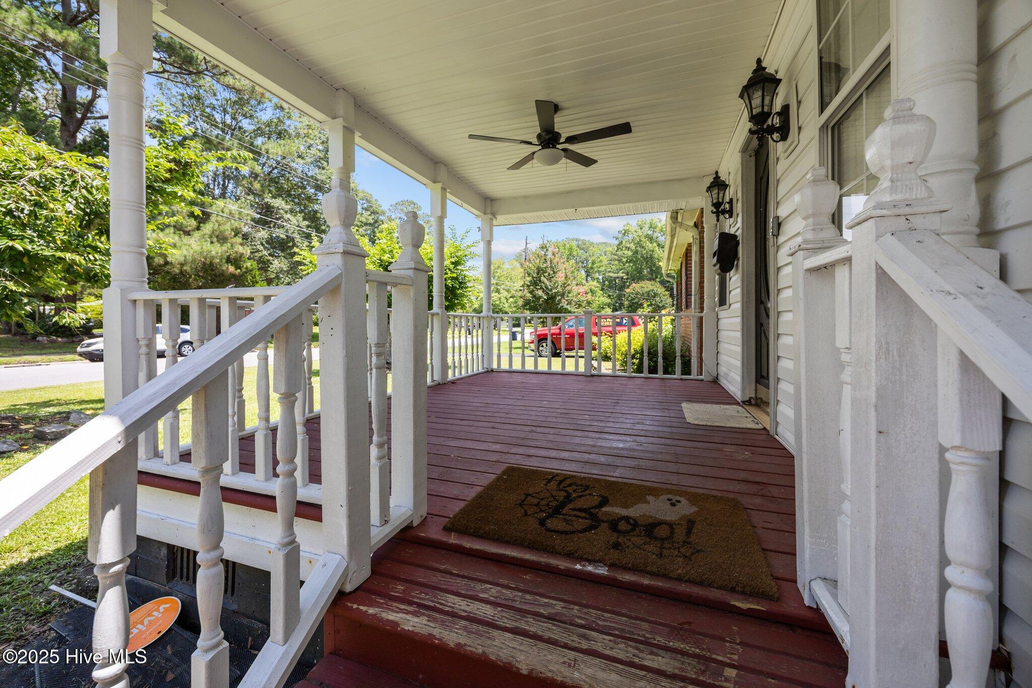 613 Maple Street Jacksonville, NC 28540 - Photo 5 of 52 9-web-or-mls-IMG_3177