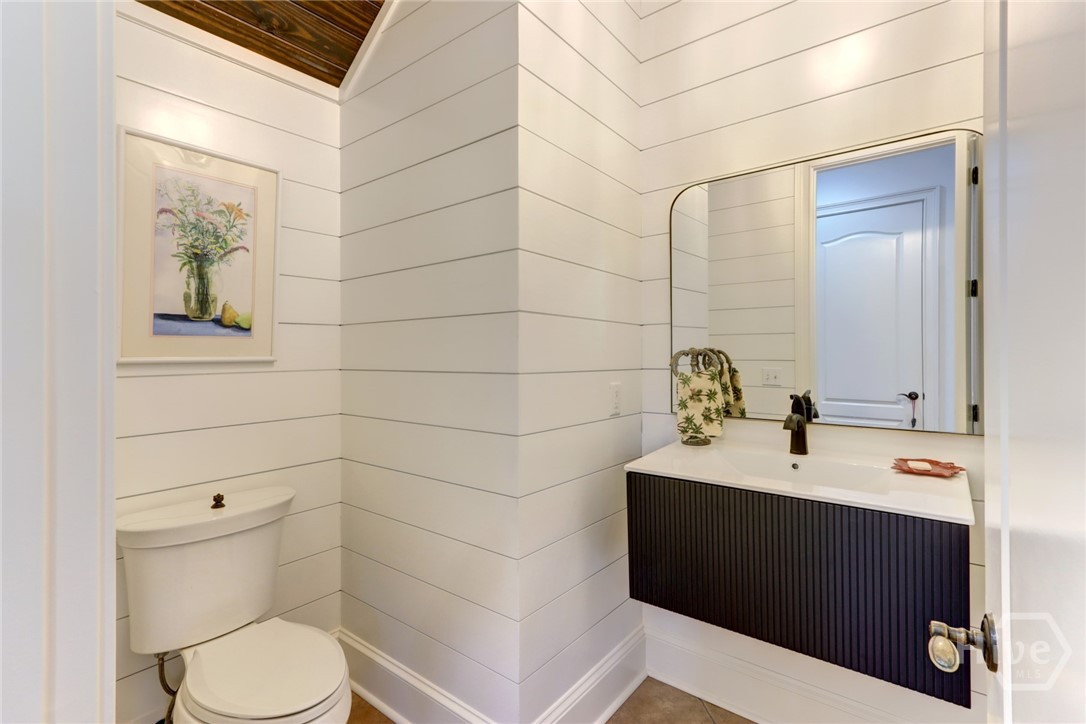 135 Puttenham Crossing Pooler, GA 31322 - Photo 26 of 65 1st Floor Half Bath