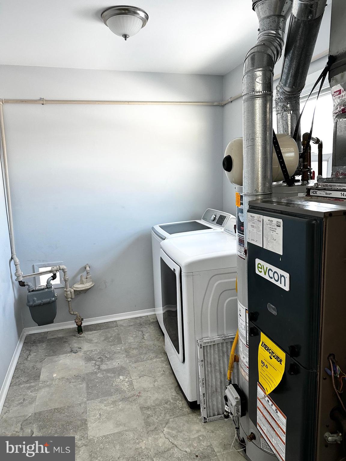 22 Gaylord Circle Willingboro, NJ 08046 - Photo 6 of 17 a utility room with dryer and washer