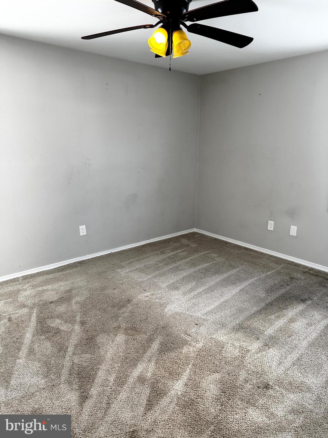 22 Gaylord Circle Willingboro, NJ 08046 - Photo 7 of 17 a view of an empty room