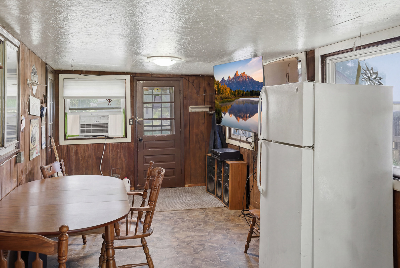 30399 Prairie Road Rock Falls, IL 61071 - Photo 7 of 27