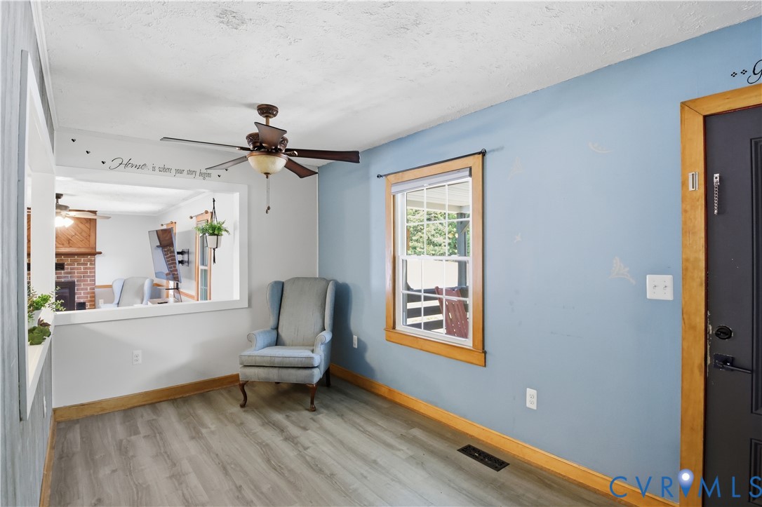 13700 Branders Bridge Road Chester, VA 23831 - Photo 6 of 38