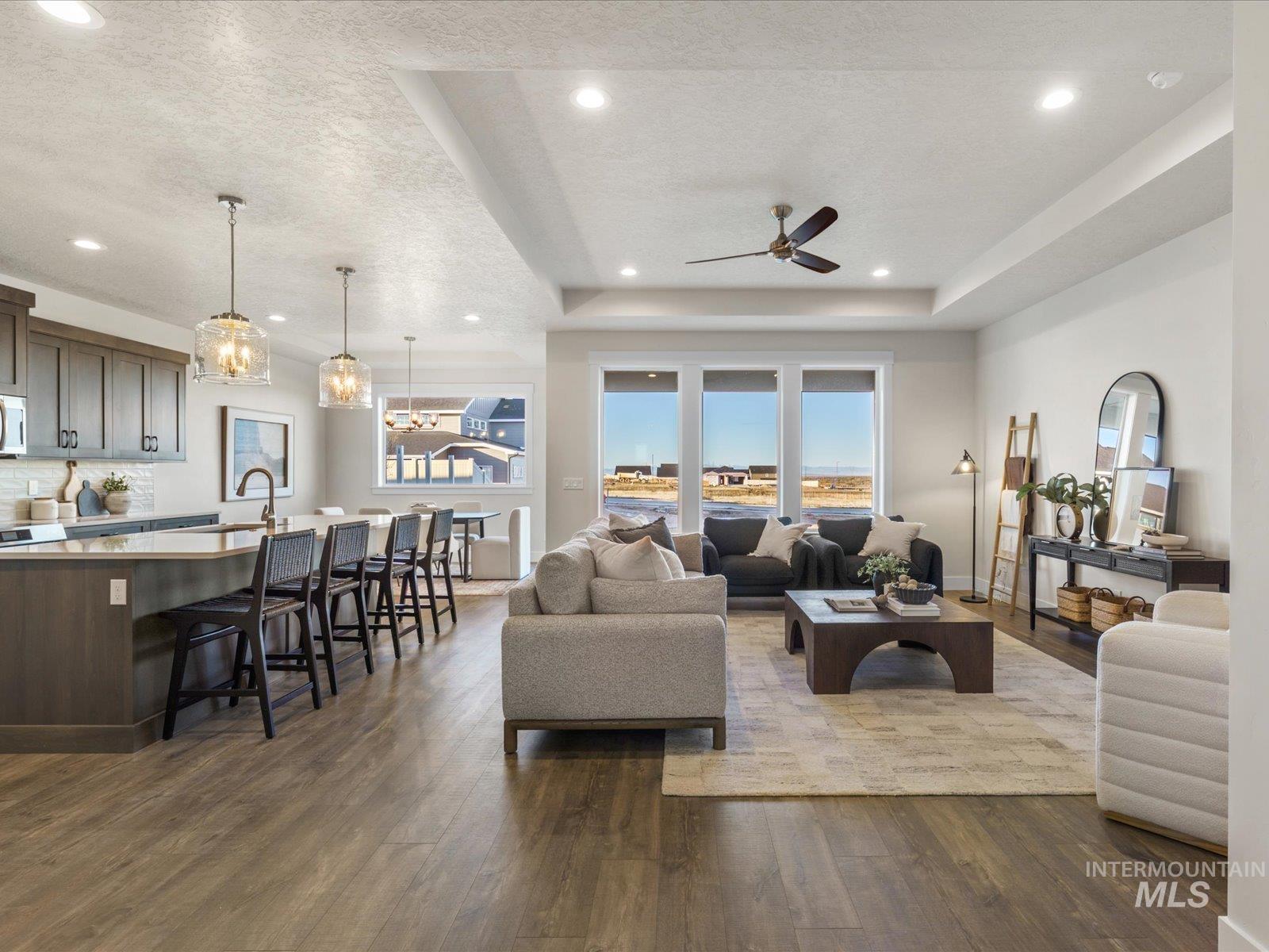 375 South Strut Way Boise, ID 83716 - Photo 5 of 47