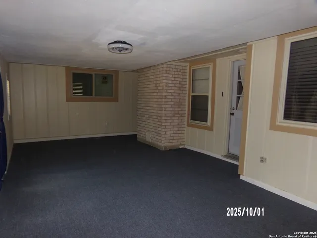 $265,000 | 615 Amistad Boulevard, Universal City, TX 78148