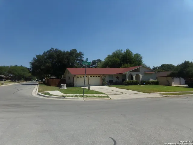 $265,000 | 615 Amistad Boulevard, Universal City, TX 78148