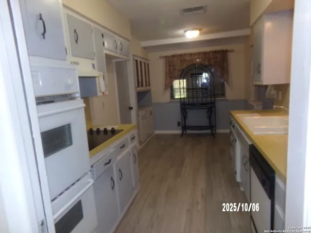 $265,000 | 615 Amistad Boulevard, Universal City, TX 78148