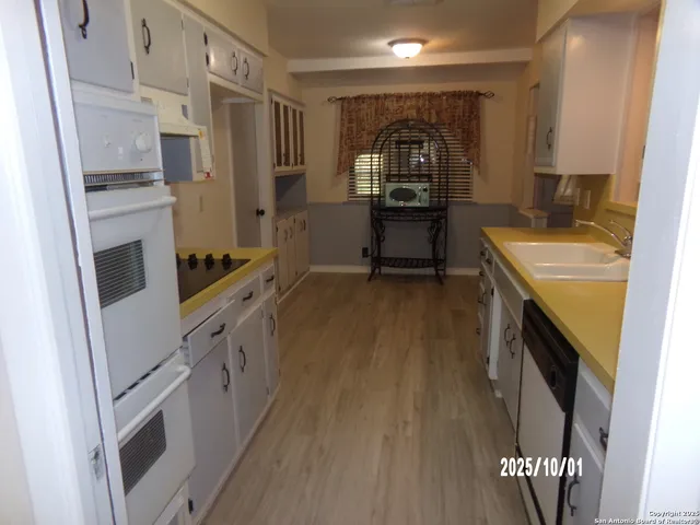 $265,000 | 615 Amistad Boulevard, Universal City, TX 78148