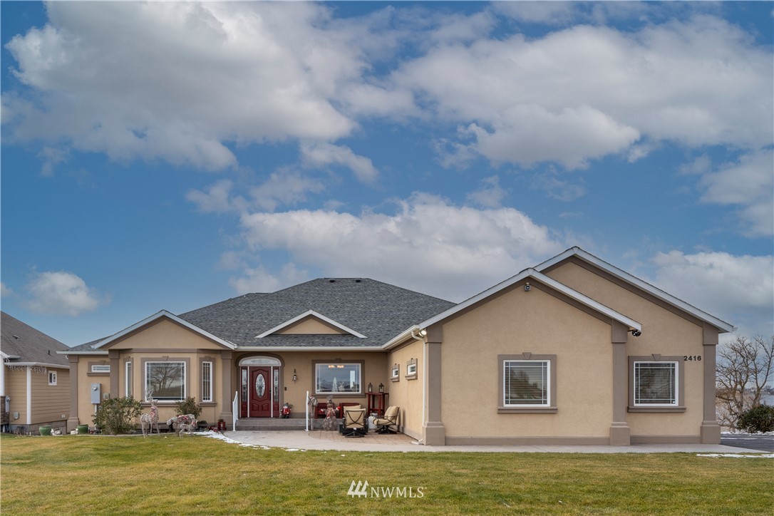 2416 Elgin Road Northeast Moses Lake, WA 98837 - Photo 2 of 40 Gallery Image 2