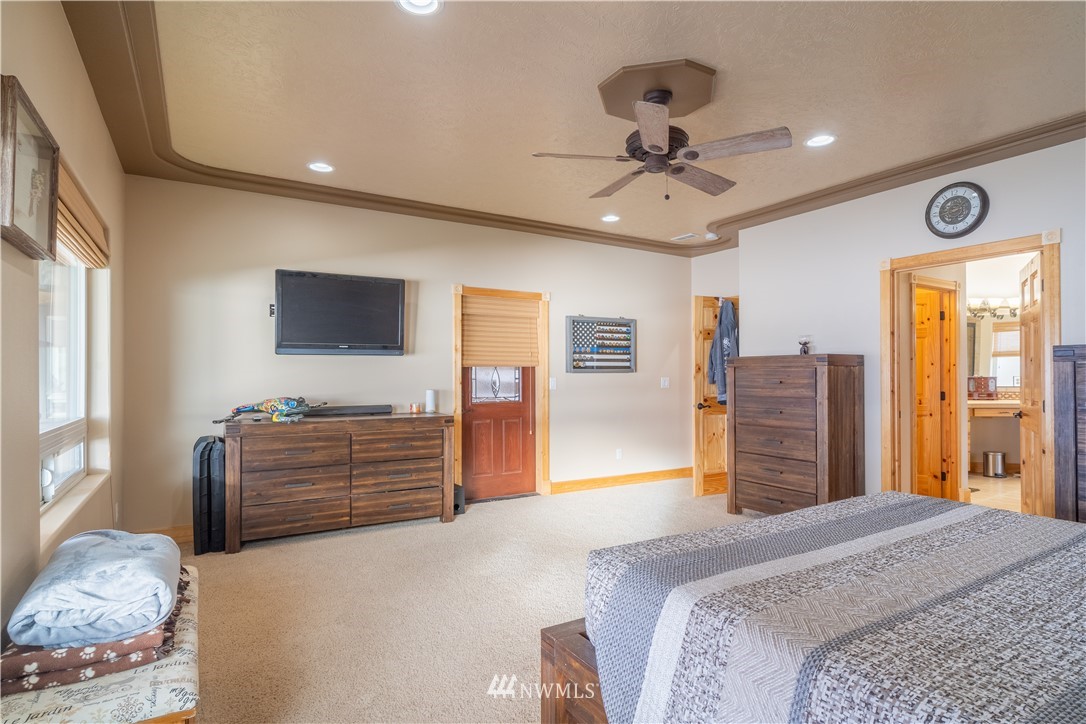 2416 Elgin Road Northeast Moses Lake, WA 98837 - Photo 22 of 40 Gallery Image 22