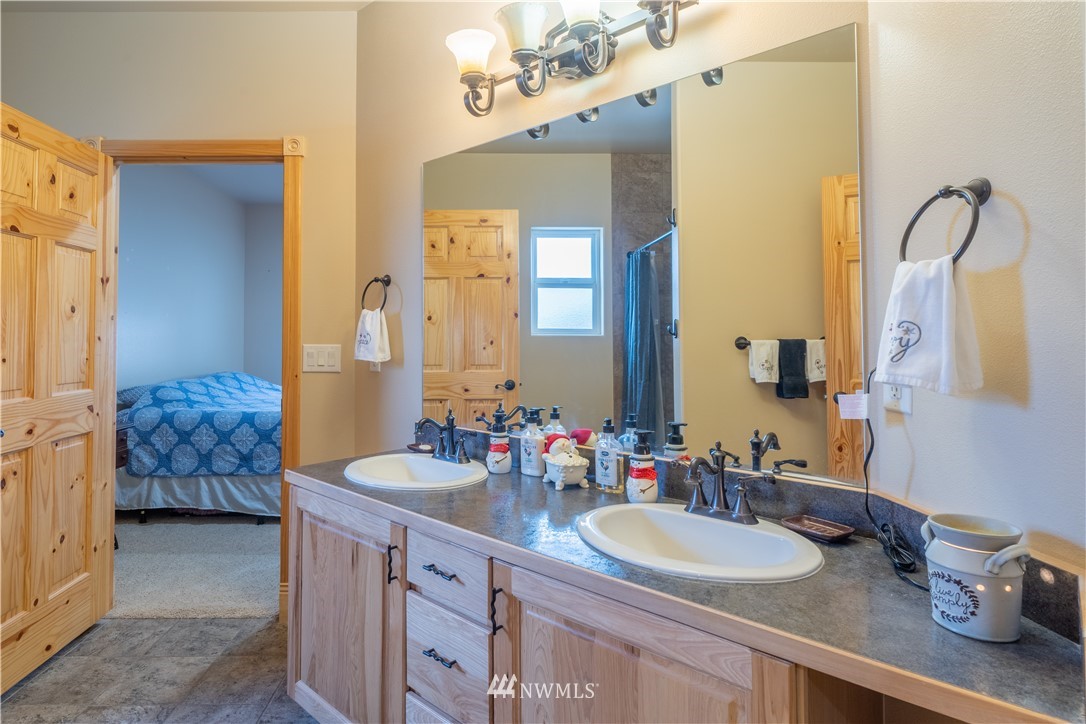2416 Elgin Road Northeast Moses Lake, WA 98837 - Photo 31 of 40 Gallery Image 31