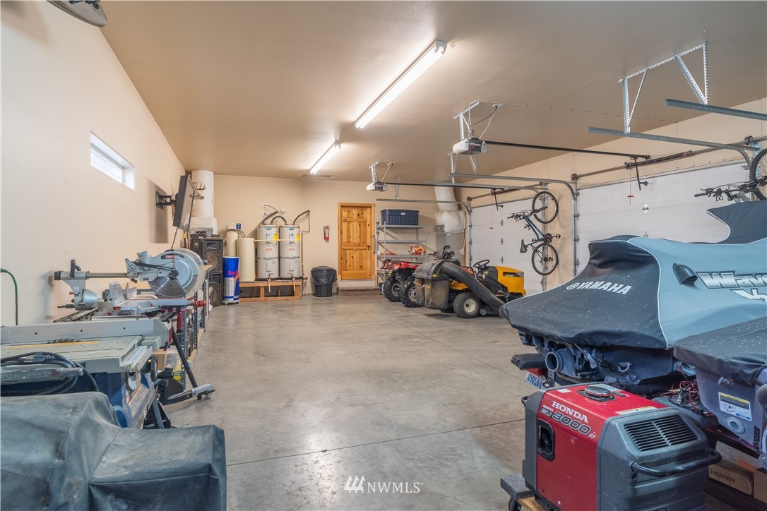 2416 Elgin Road Northeast Moses Lake, WA 98837 - Photo 36 of 40 Gallery Image 36