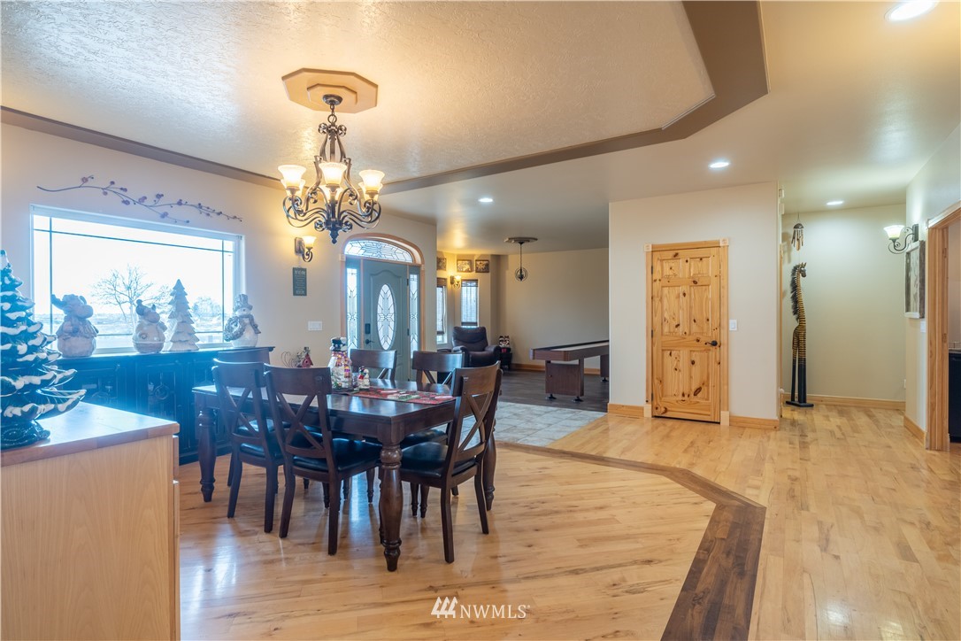 2416 Elgin Road Northeast Moses Lake, WA 98837 - Photo 6 of 40 Gallery Image 6