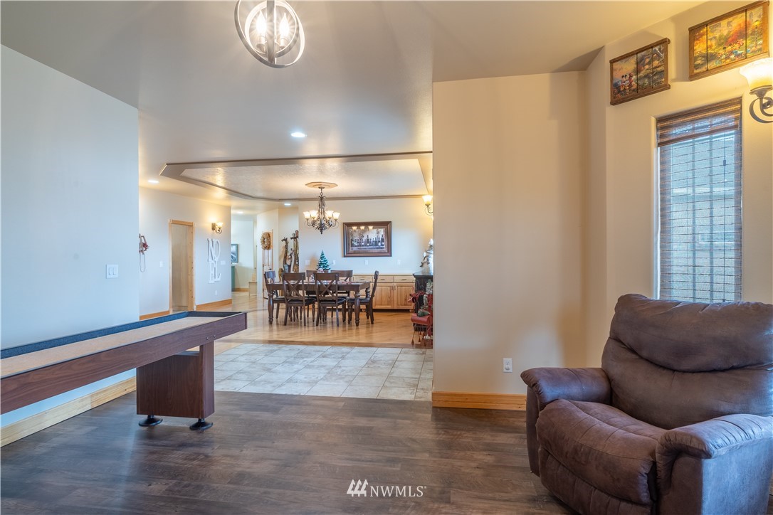 2416 Elgin Road Northeast Moses Lake, WA 98837 - Photo 8 of 40 Gallery Image 8