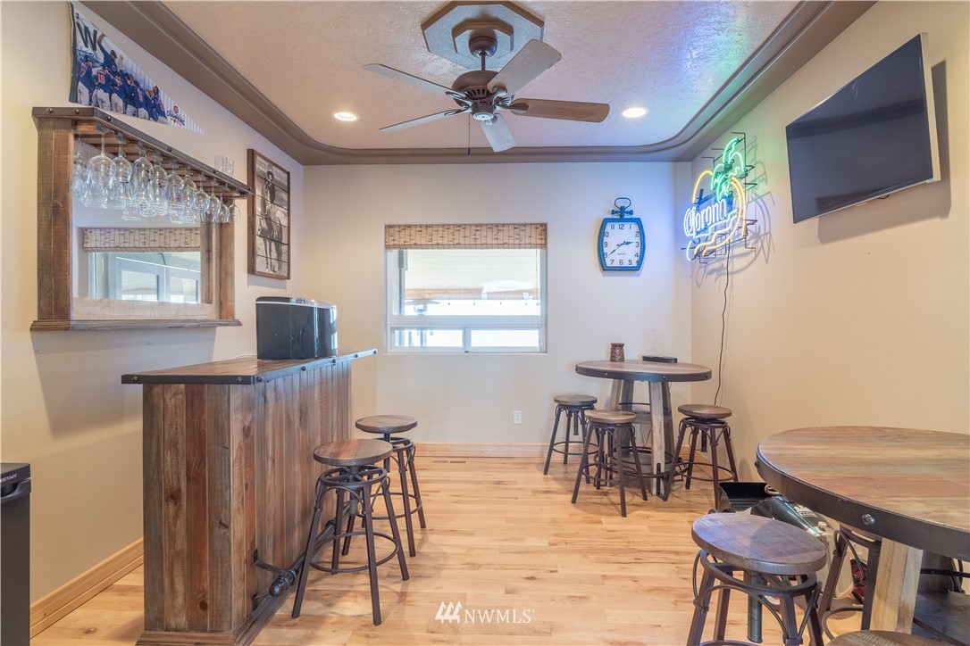 2416 Elgin Road Northeast Moses Lake, WA 98837 - Photo 9 of 40 Gallery Image 9