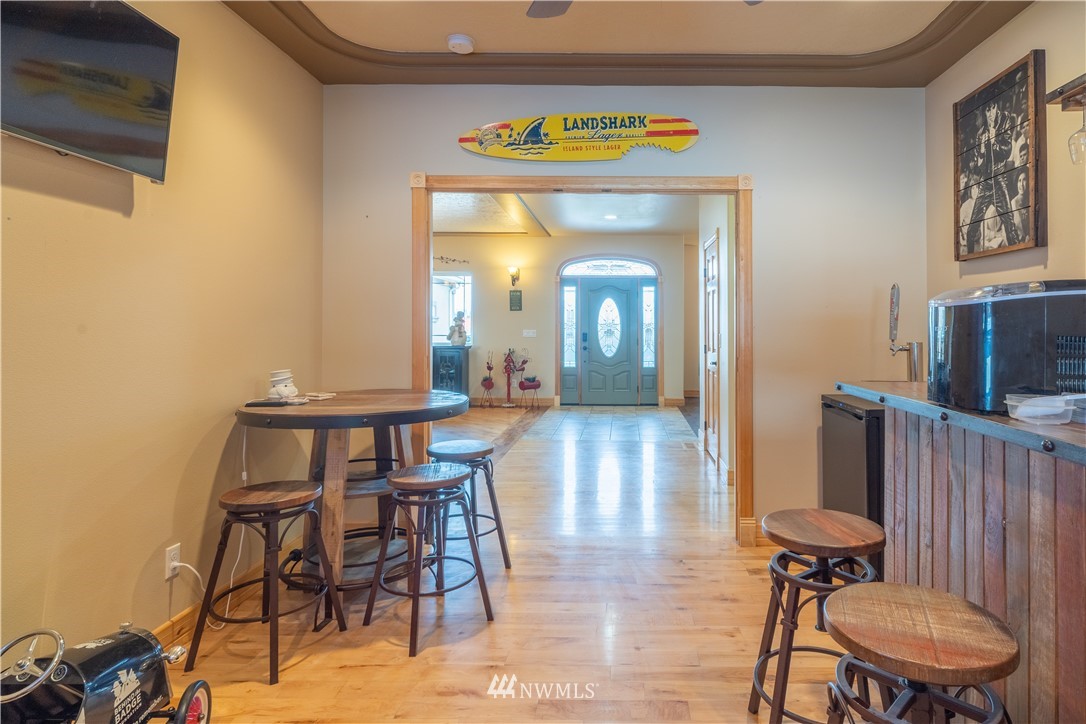 2416 Elgin Road Northeast Moses Lake, WA 98837 - Photo 10 of 40 Gallery Image 10