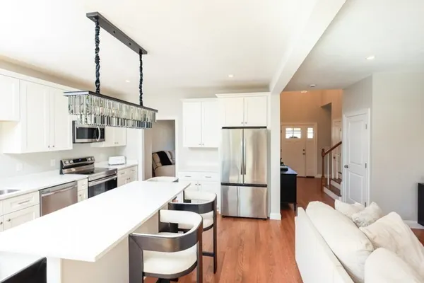$925,000 | 31 Lilac Avenue, Bellingham, MA 02019