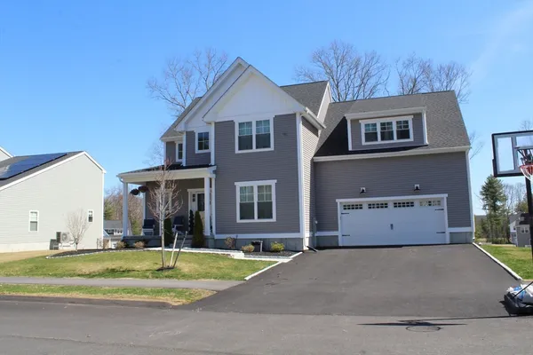 $969,000 | 31 Lilac Avenue, Bellingham, MA 02019