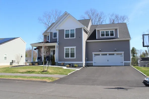 $969,000 | 31 Lilac Avenue, Bellingham, MA 02019