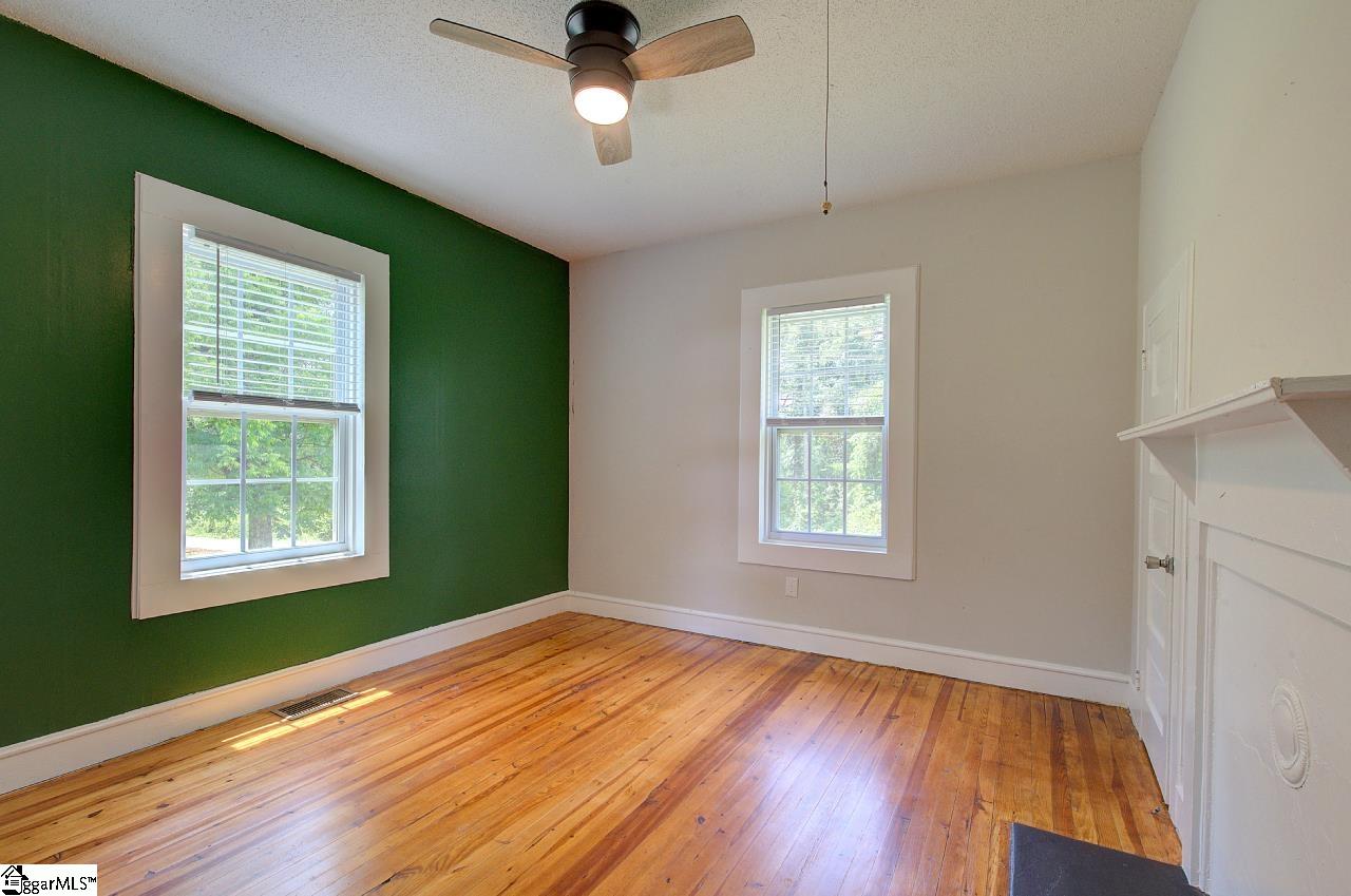 19 Clemson Street Liberty, SC 29657 - Photo 17 of 44