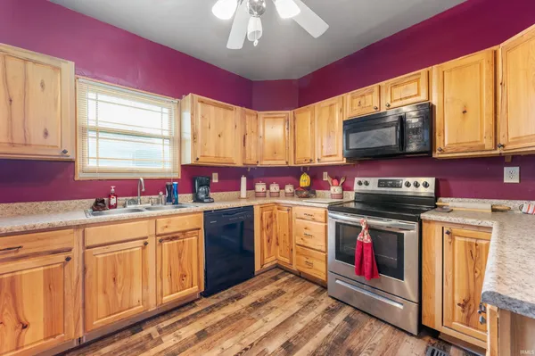 $155,000 | 1103 West Oak Street, Union City, IN 47390