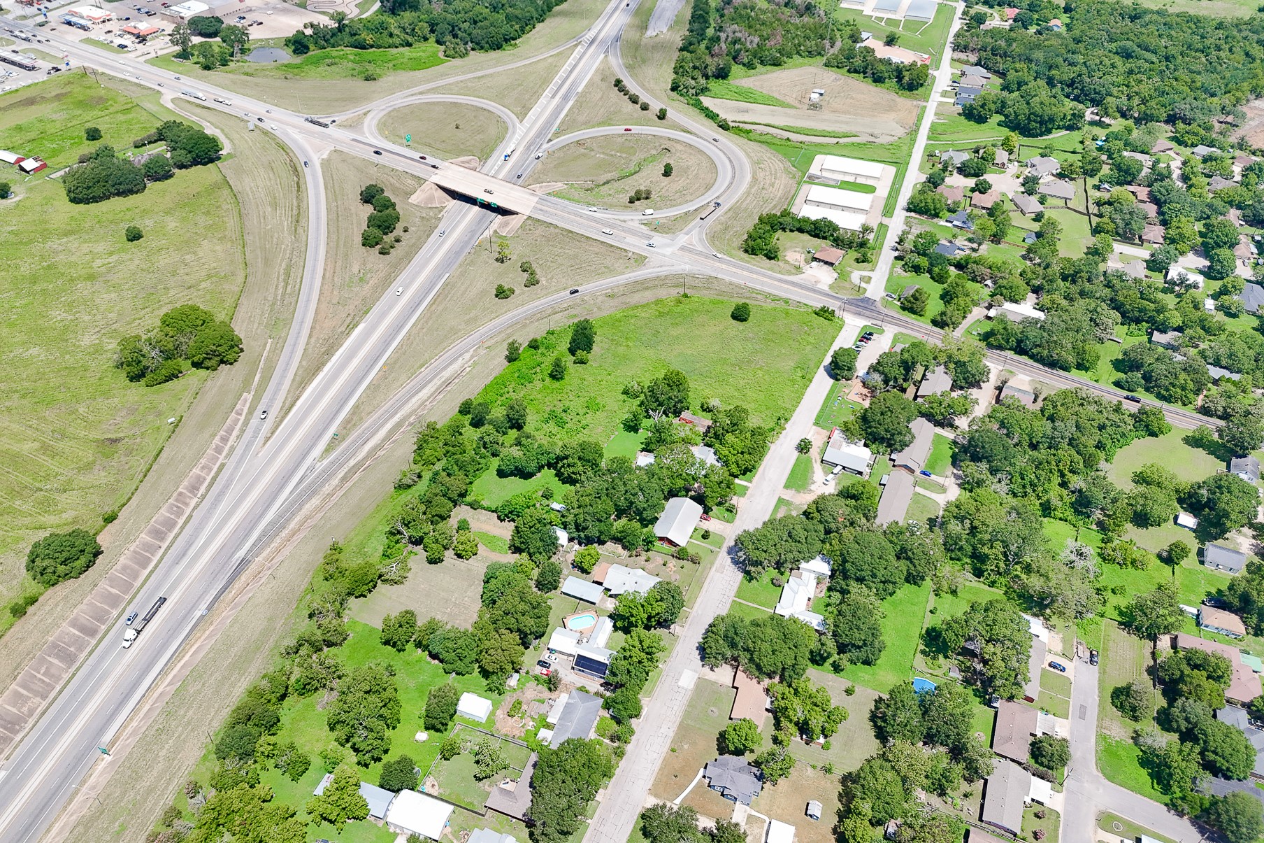 102 South Dixie Street Brenham, TX 77833 - Photo 5 of 40 a picture of a city view