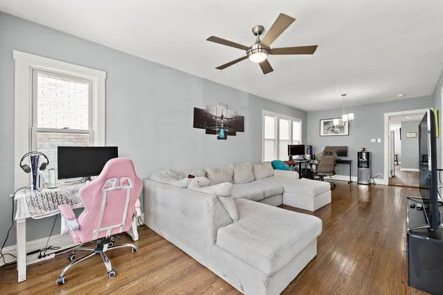 $325,000 | 7535 West 61st Street, Summit, IL 60501