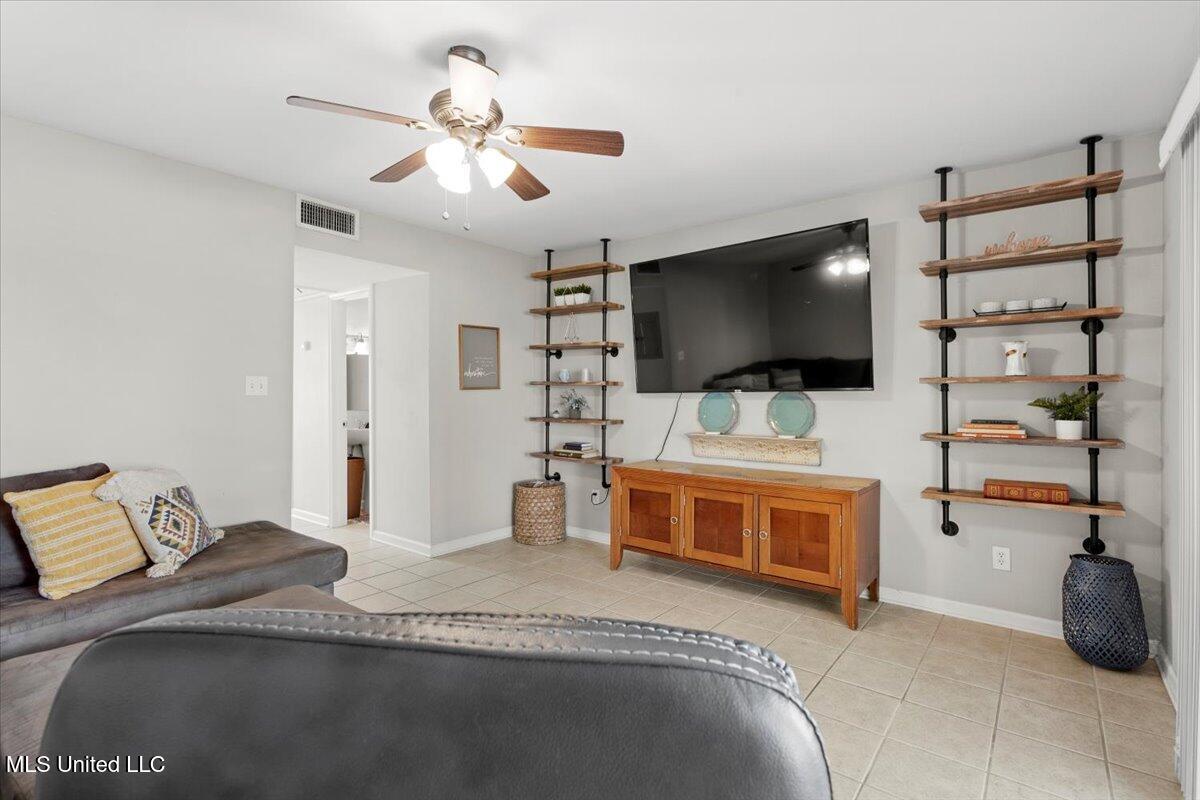 3230 Cumberland Road, Unit 46 Ocean Springs, MS 39564 - Photo 11 of 44 13-HJ0A9751