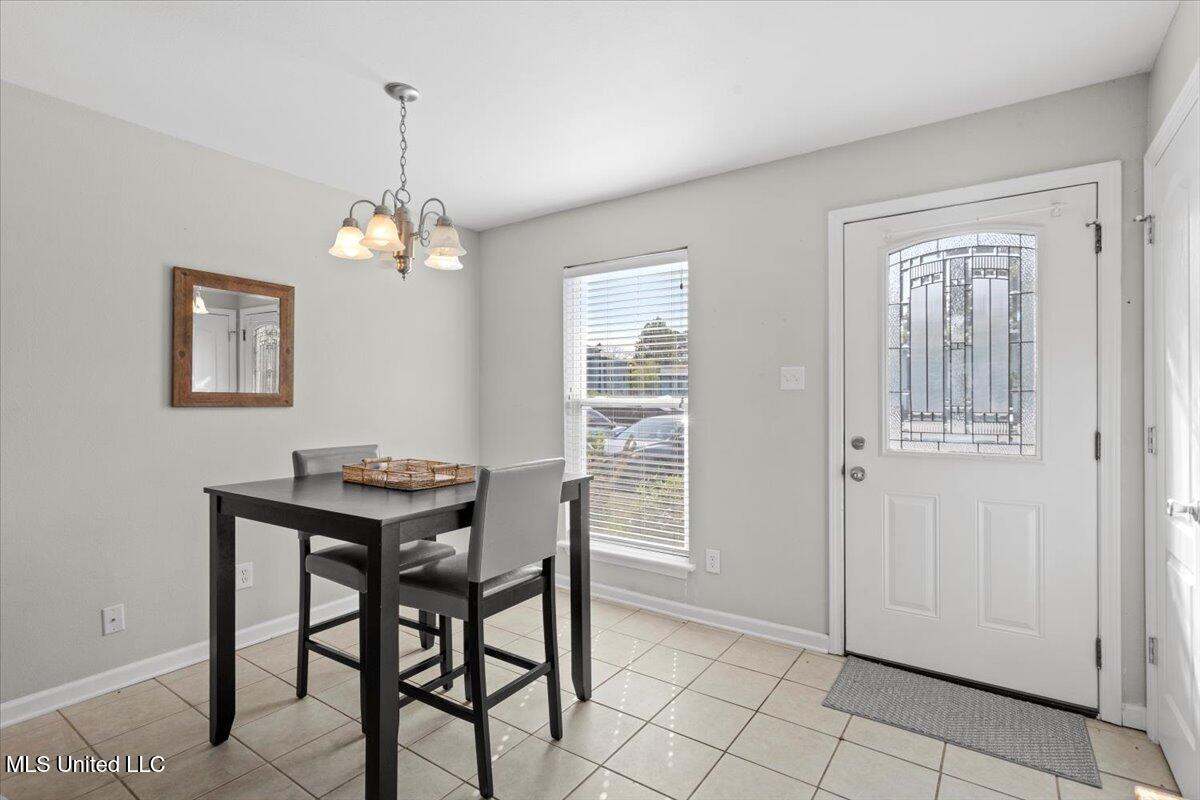 3230 Cumberland Road, Unit 46 Ocean Springs, MS 39564 - Photo 4 of 44 06-HJ0A9723