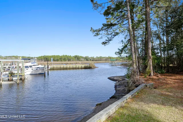 $128,300 | 3230 Cumberland Road, Unit 46, Ocean Springs, MS 39564