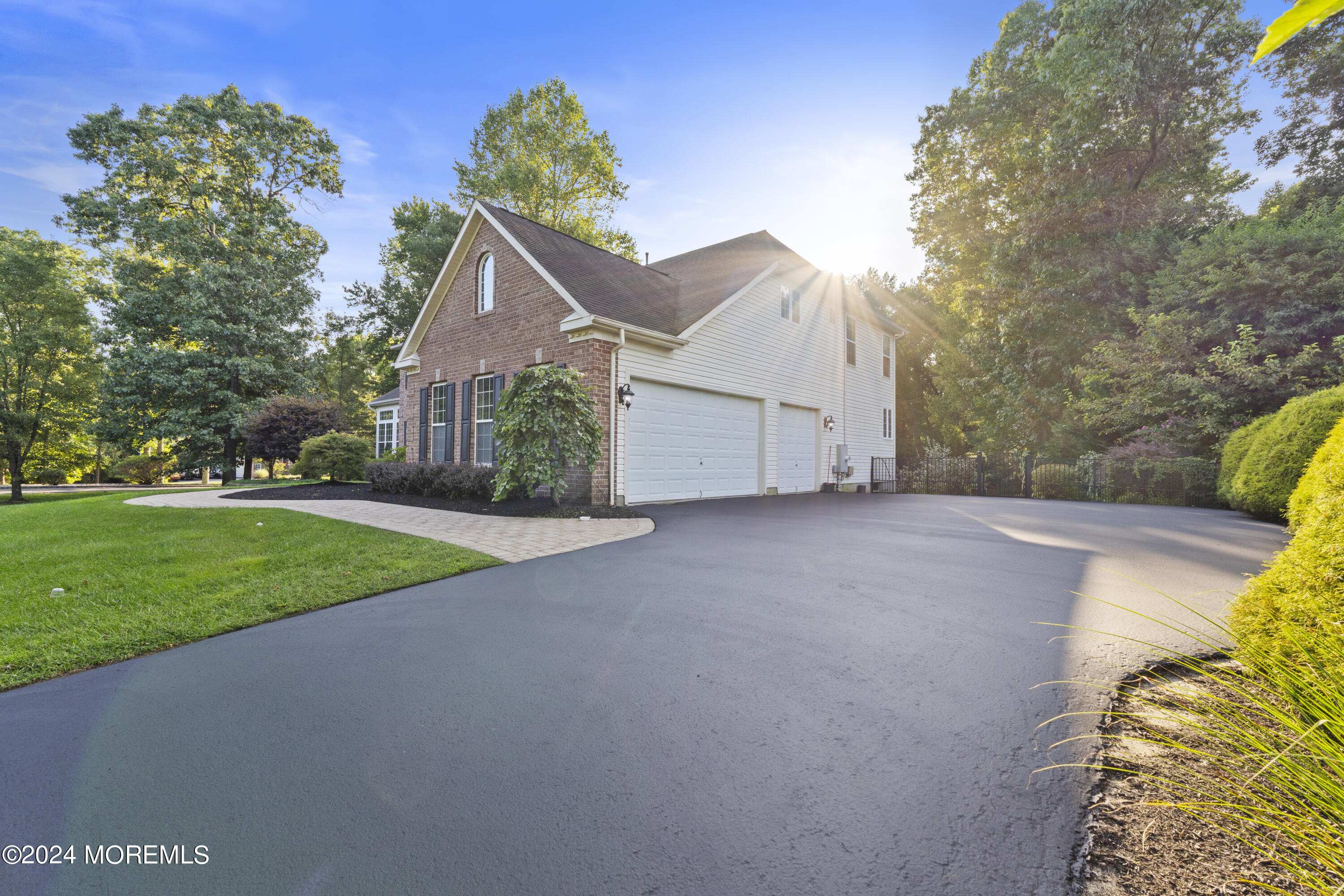1 Bridgewater Road Farmingdale, NJ 07727 - Photo 4 of 51 image-7