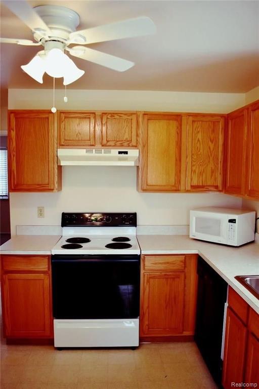29516 Hoover Road, Unit 69 Warren, MI 48093 - Photo 24 of 34