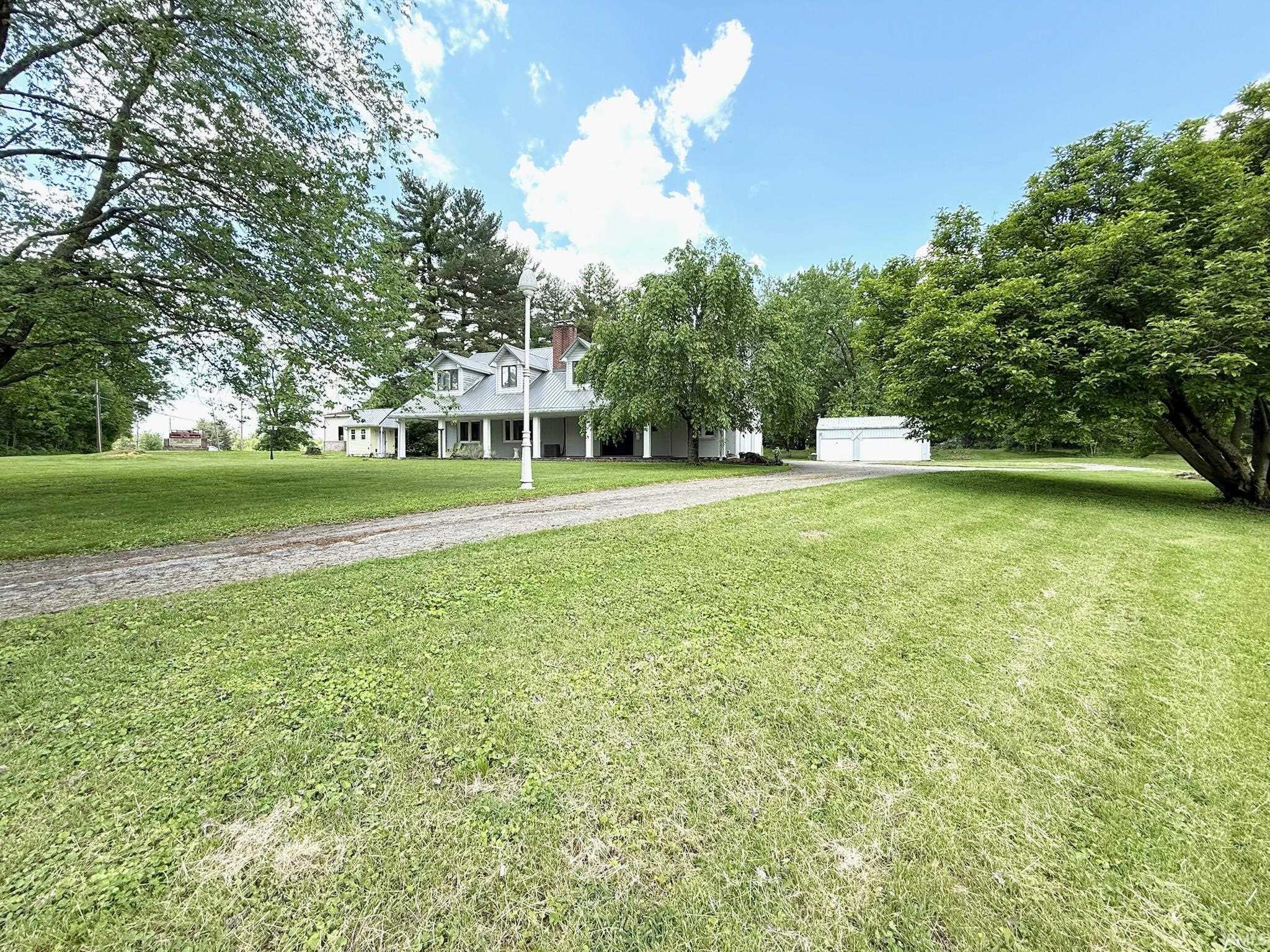 3621 Tunnelton Road Bedford, IN 47421 - Photo 2 of 36
