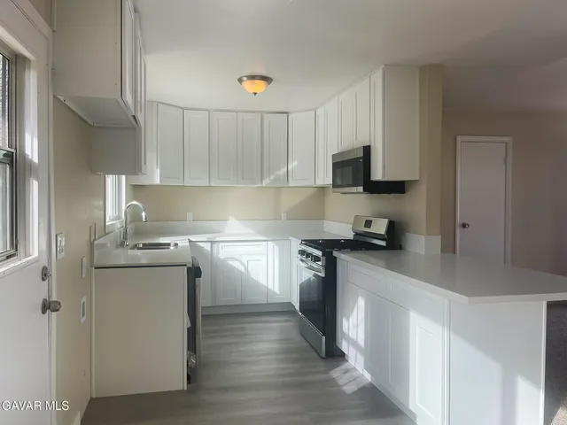 $429,900 | 1560 West Ave H-10, Lancaster, CA 93534