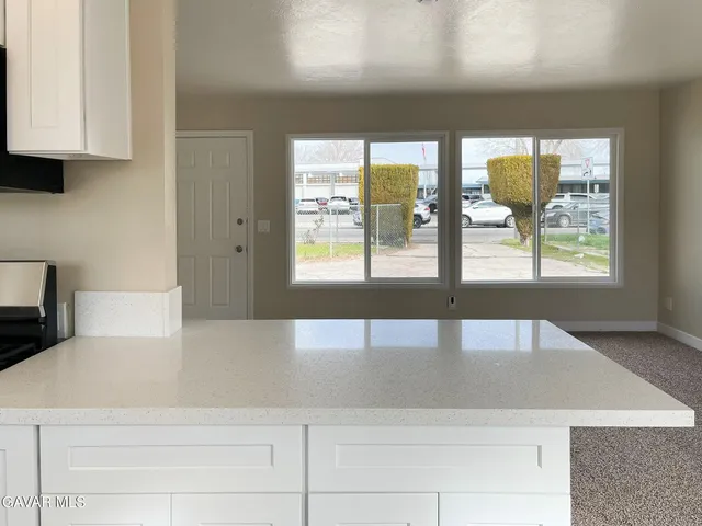 $429,900 | 1560 West Ave H-10, Lancaster, CA 93534